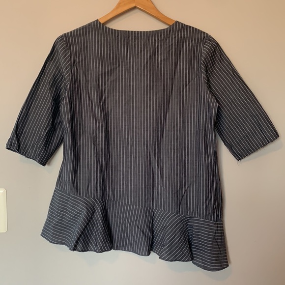 Asymmetrical hem gray and white striped top - Picture 5 of 5